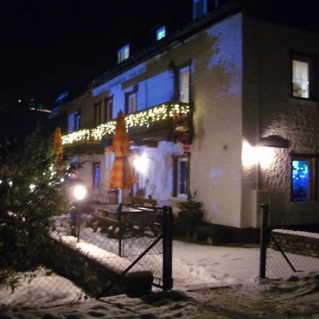 Lägenhet Paul-s Apartman *