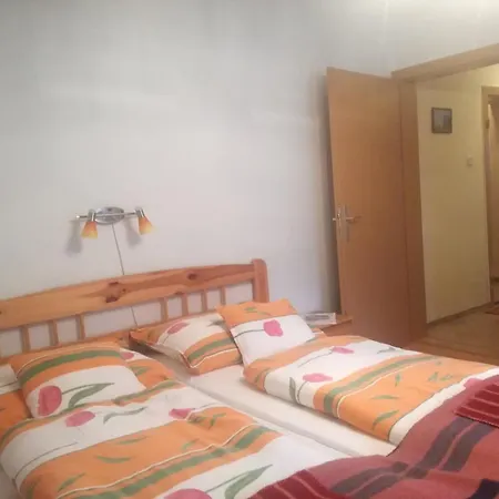 Lägenhet Paul-s Apartman *